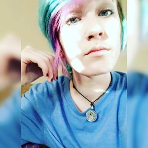 Meet your Posher, Kay